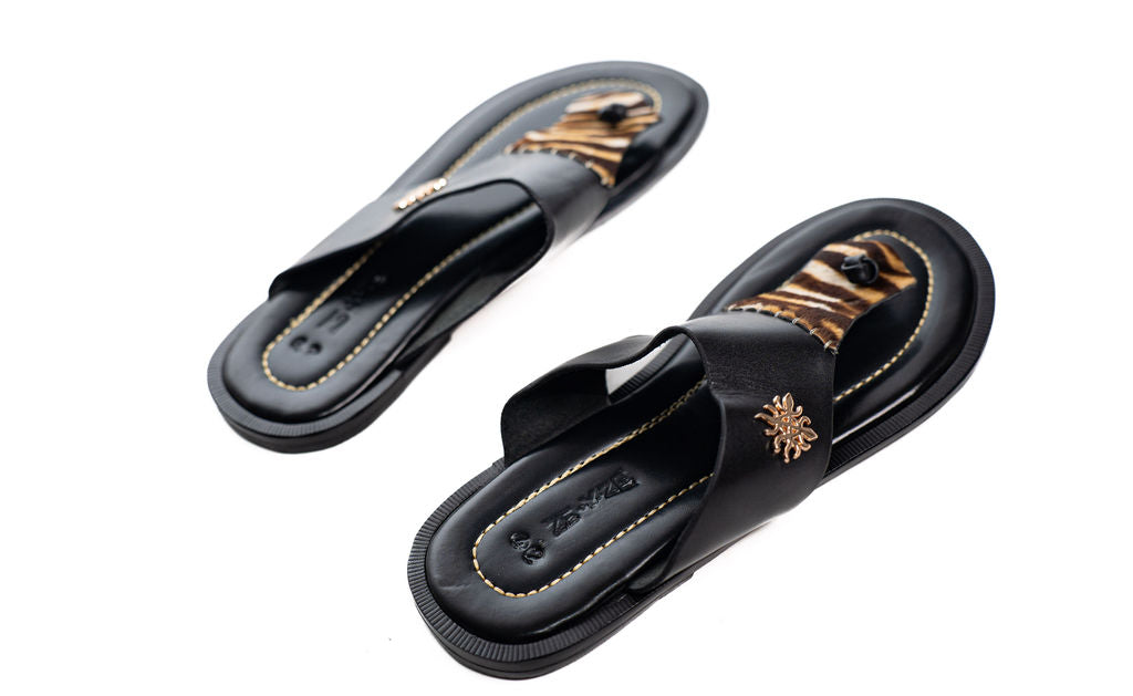 Black Red Toe Ring Sandals — product view 03