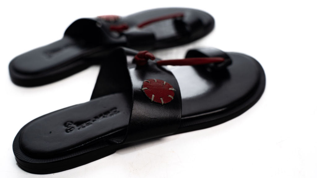 Black Red Disc Sandals — alternate view 02