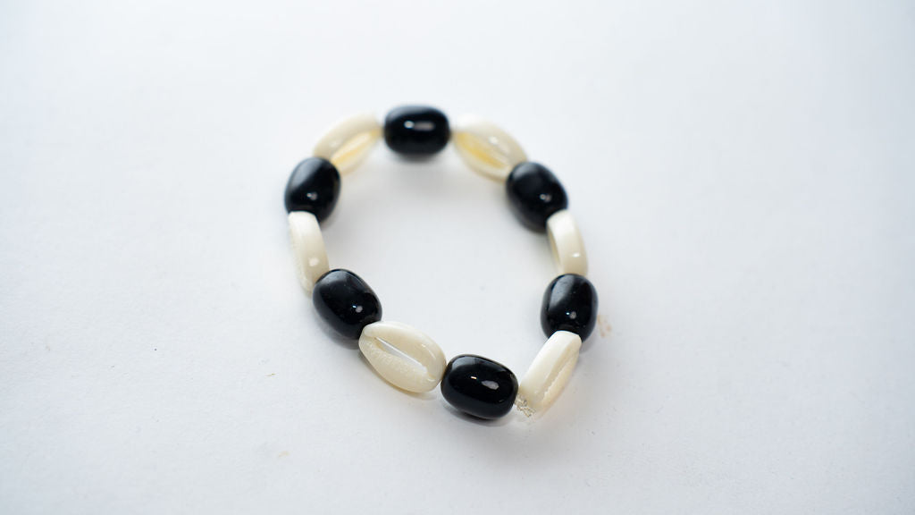 Black Cream Oval Bead Bracelet — alternate view 02