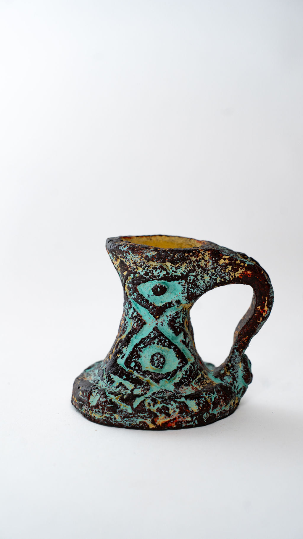 Small Handled Ceramic Cup — main view 01